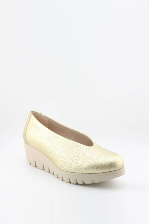 Wonders Glossy Patent Leather Wedge Loafers